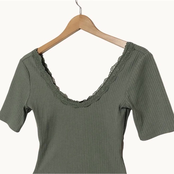 Forever 21 Ribbed Knit Bodysuit - Picture 2 of 10